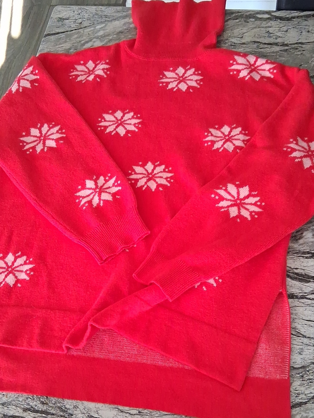 Red Snowflake Turtleneck Sweater - Women's Cozy Knit